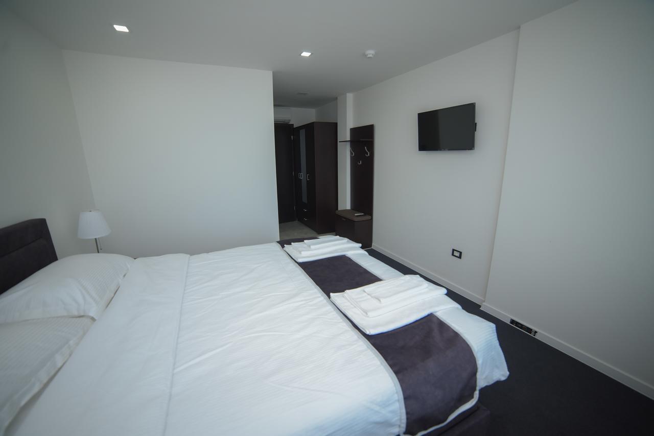 Motel Grand Velika Kladusa Extérieur photo
