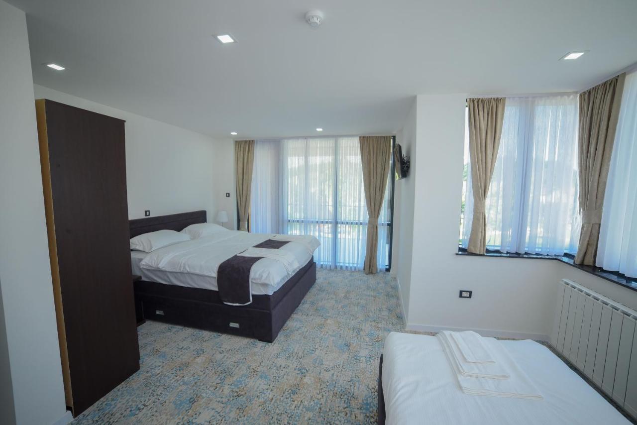 Motel Grand Velika Kladusa Extérieur photo